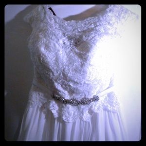 Wedding dress for plus size with new shoes